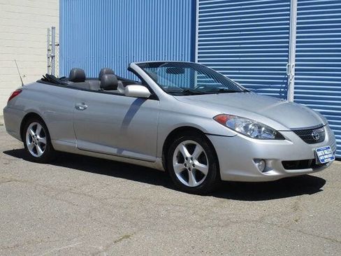 Used 2006 Toyota Solara SLE FWD image 1