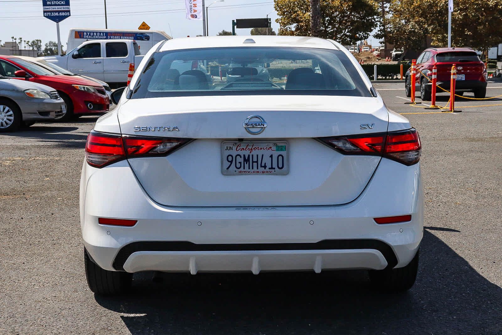 Used 2023 Nissan Sentra SV FWD image 8