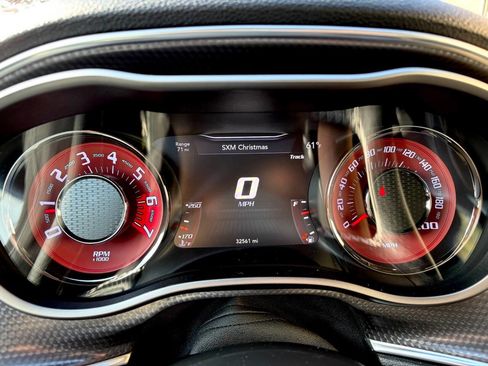 Used 2015 Dodge Challenger SRT Hellcat image 15