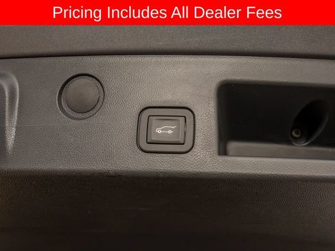 Used 2026 Chevrolet Equinox ACTIV w/ Convenience Package III AWD/4WD image 6