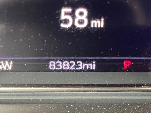 Used 2020 GMC Sierra 1500 AT4 w/ AT4 Premium Package image 2