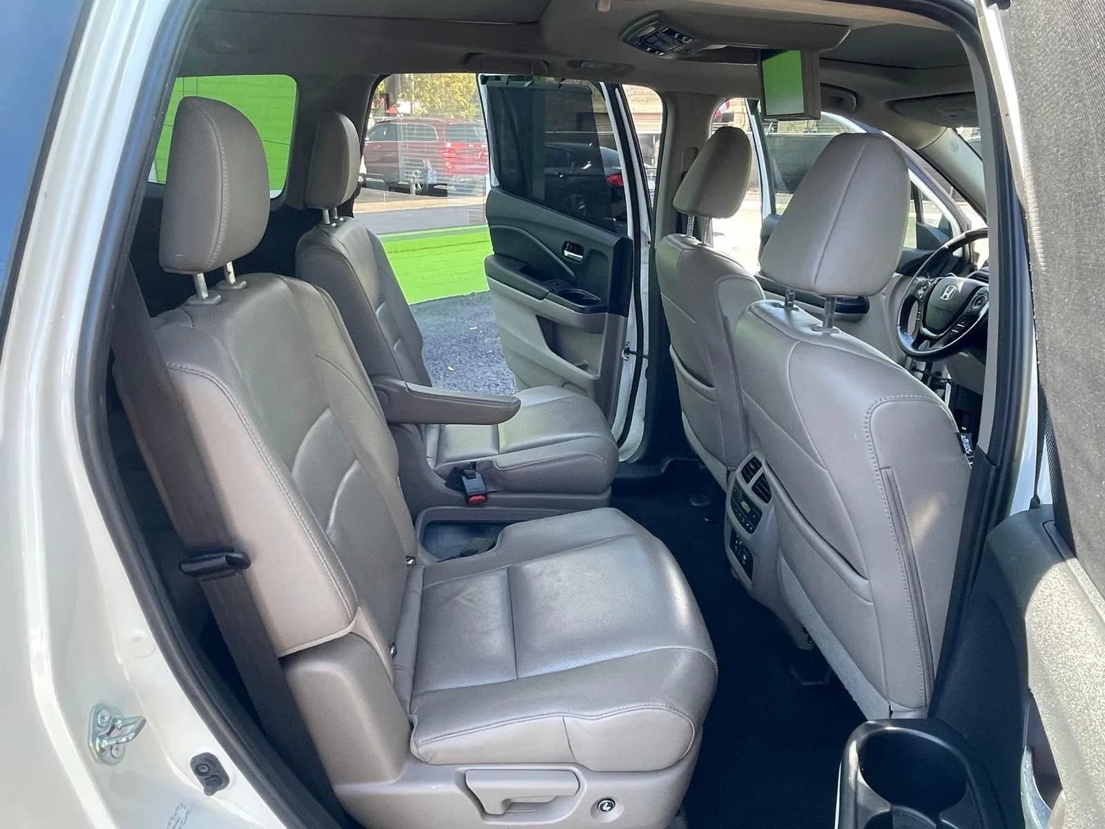 Used 2016 Honda Pilot Elite image 16