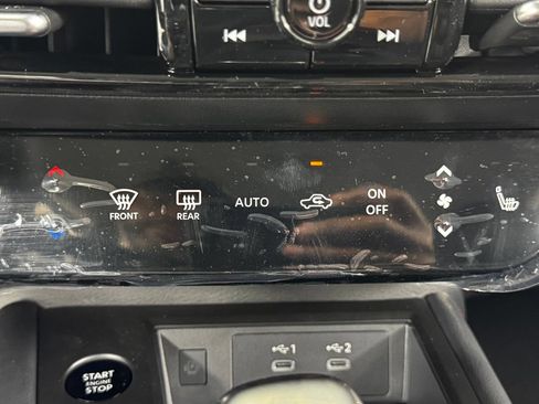 New 2026 Nissan Kicks SR w/ Cold Weather Package AWD/4WD image 27