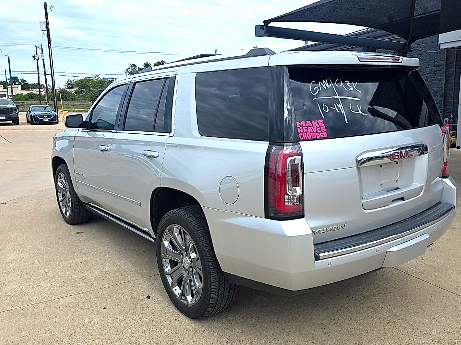 Used 2016 GMC Yukon Denali w/ Open Road Package RWD image 17