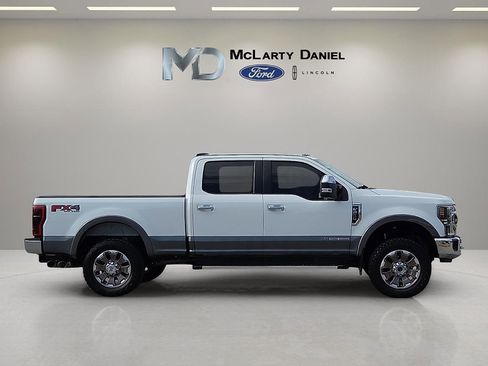 Used 2022 Ford F250 Lariat w/ Chrome Package image 6