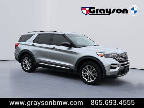 Used 2022 Ford Explorer Limited image 1