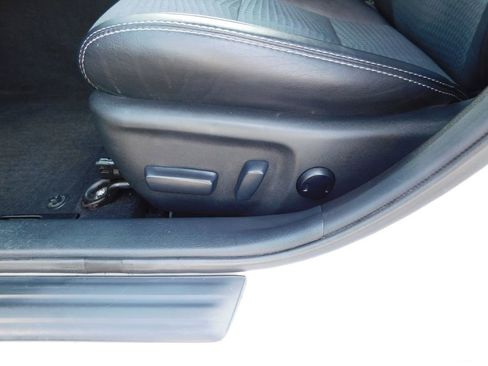 Used 2014 Toyota Camry SE FWD image 13