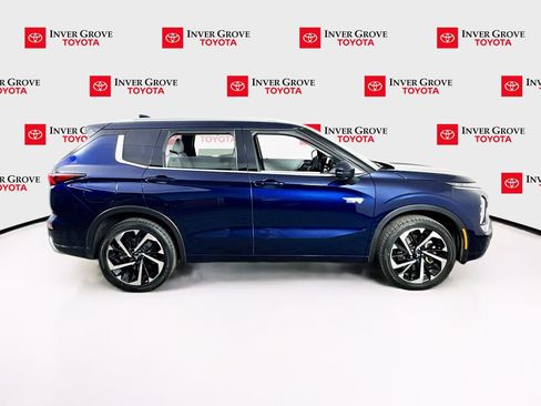 Used 2025 Mitsubishi Outlander SEL AWD/4WD image 4