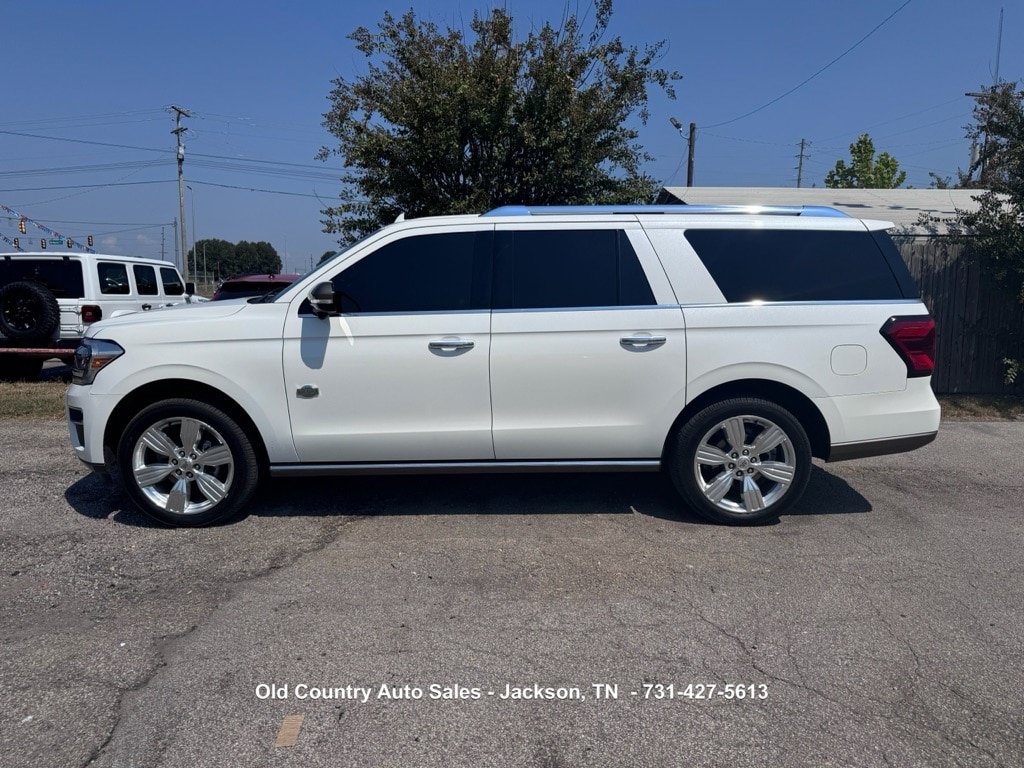 Used 2023 Ford Expedition Max King Ranch RWD image 1