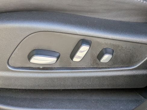 Certified 2023 Cadillac XT5 Premium Luxury w/ LPO, Floor Liner Package image 19