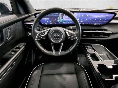 Used 2025 Buick Enclave Sport Touring w/ Power Package FWD image 7