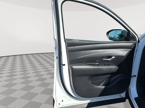 Certified 2025 Hyundai Tucson SEL AWD/4WD image 28