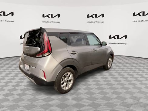 Certified 2023 Kia Soul S FWD image 2