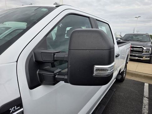 Used 2023 Ford F250 XL w/ XL Chrome Package AWD/4WD image 9