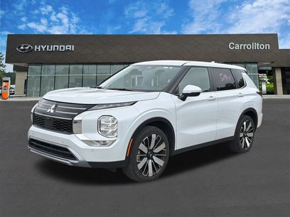 Used 2025 Mitsubishi Outlander SE