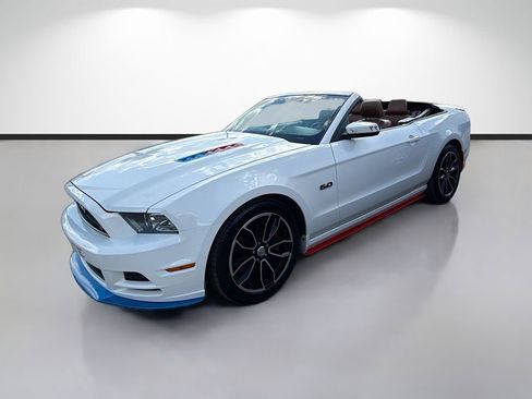 Used 2013 Ford Mustang GT Premium w/ Security Pkg RWD image 25
