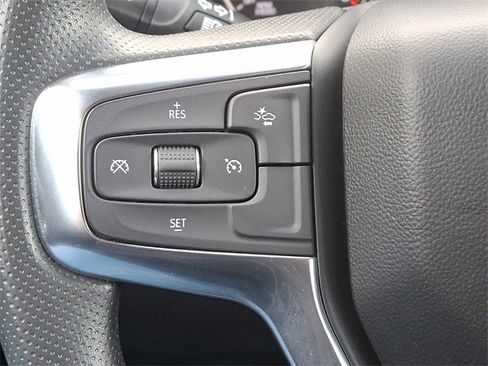 Used 2025 Chevrolet Blazer LT w/ Convenience Package image 22