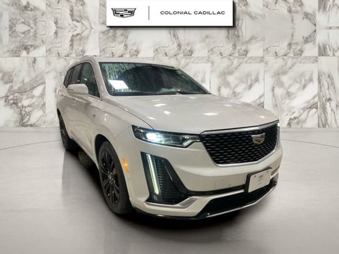Used 2021 Cadillac XT6 Premium Luxury w/ Platinum Package image 8