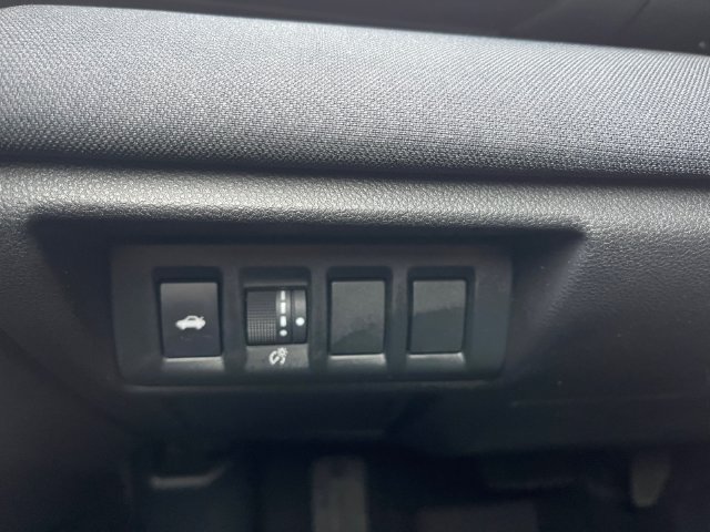 Used 2024 Subaru Legacy AWD/4WD image 26
