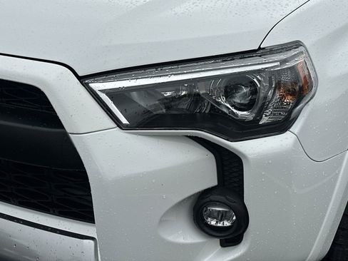 Used 2024 Toyota 4Runner TRD Off-Road Premium w/ Off Road Premium Plus Package image 11