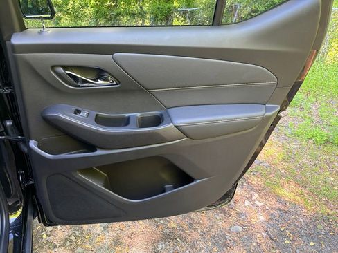 Used 2023 Chevrolet Traverse Premier w/ LPO, Floor Liner Package AWD/4WD image 12