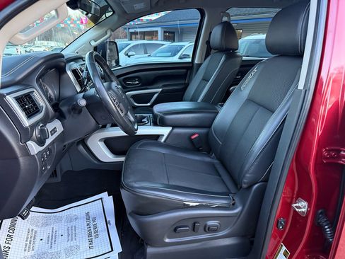 Used 2017 Nissan Titan PRO-4X image 8