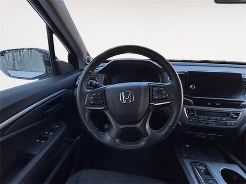 Certified 2025 Honda Ridgeline Sport image 12