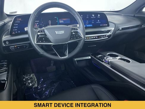 Certified 2024 Cadillac Lyriq Luxury AWD/4WD image 2
