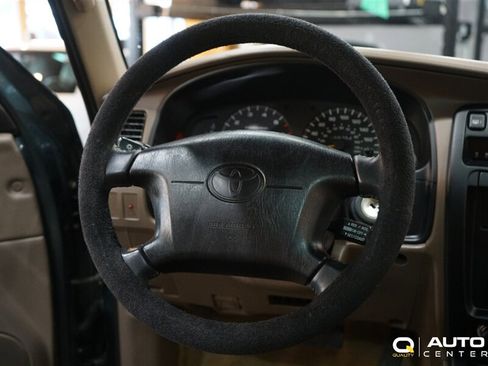 Used 1998 Toyota 4Runner SR5 AWD/4WD image 35