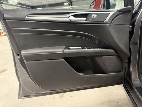 Used 2014 Ford Fusion Titanium image 20