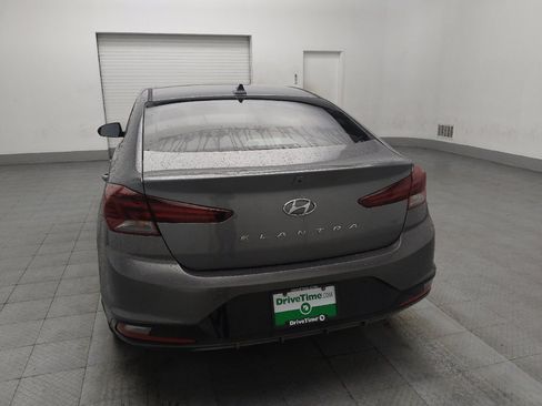 Used 2020 Hyundai Elantra SEL image 6