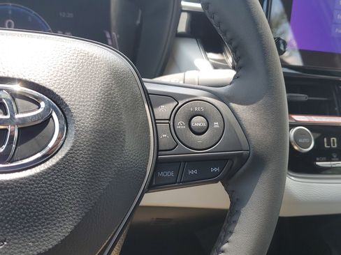 Used 2026 Toyota Corolla SE FWD image 27