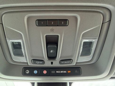 Certified 2022 GMC Sierra 1500 Denali w/ Driver Alert Package II AWD/4WD image 28