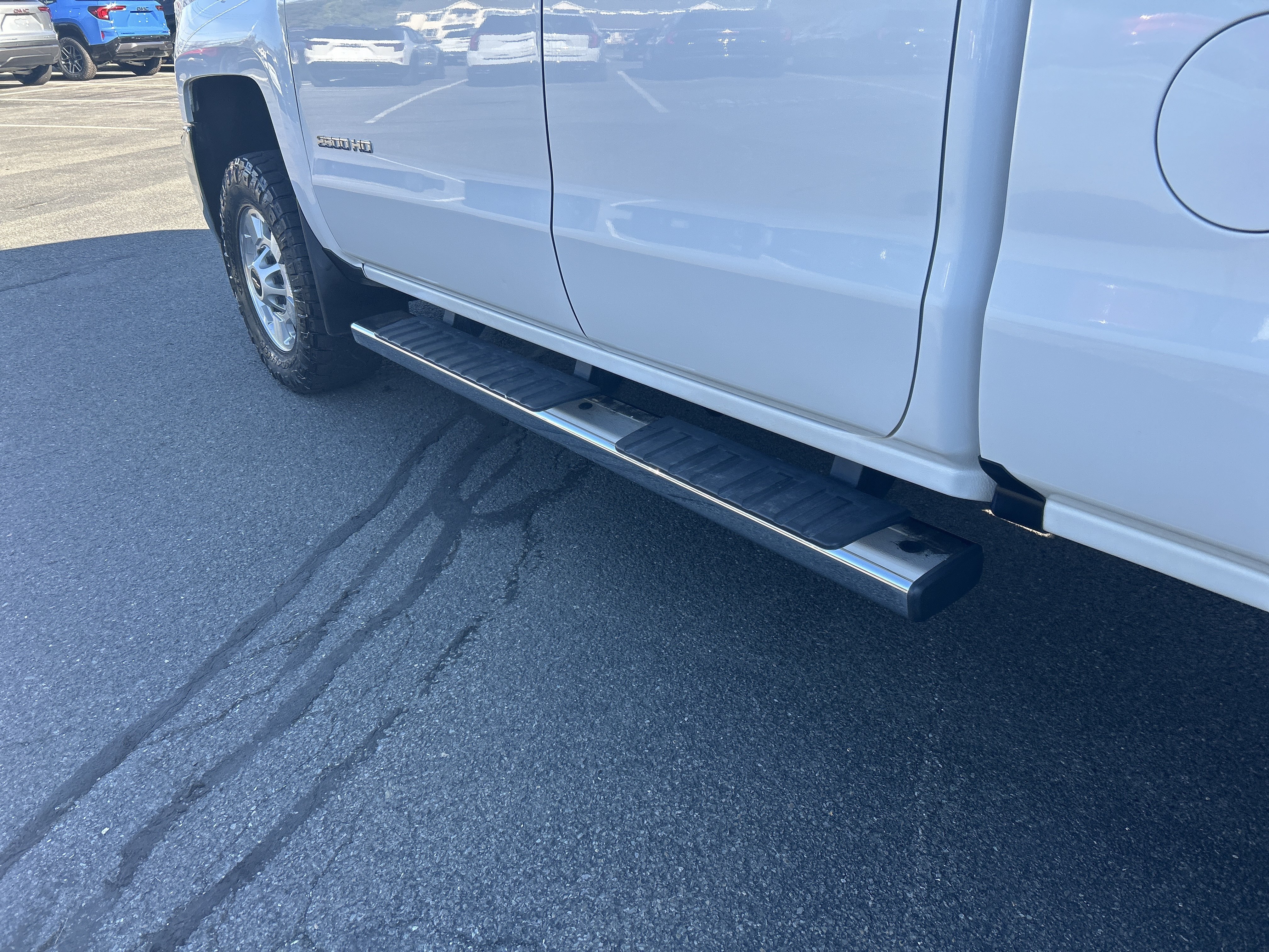 Used 2017 Chevrolet Silverado 2500 W/T w/ Snow Plow Prep Package AWD/4WD image 6