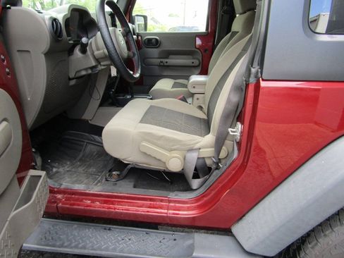 Used 2009 Jeep Wrangler X AWD/4WD image 4