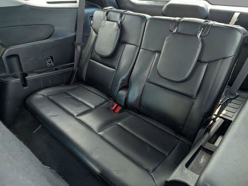 Used 2022 Ford Explorer XLT w/ Equipment Group 202A AWD/4WD image 34