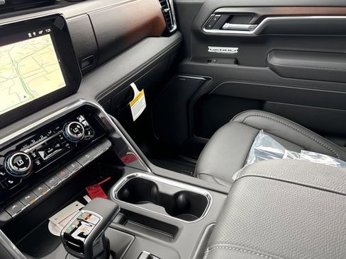 New 2026 GMC Sierra 1500 Denali w/ Denali Reserve Package image 26