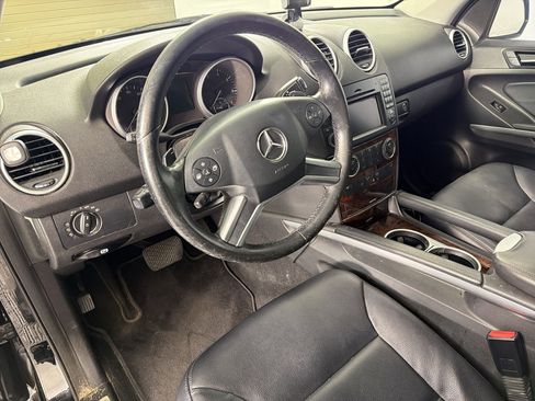 Used 2010 Mercedes-Benz ML 350 4MATIC image 4