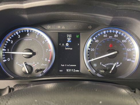 Used 2016 Toyota Highlander Limited w/ Driver Technology Package AWD/4WD image 29