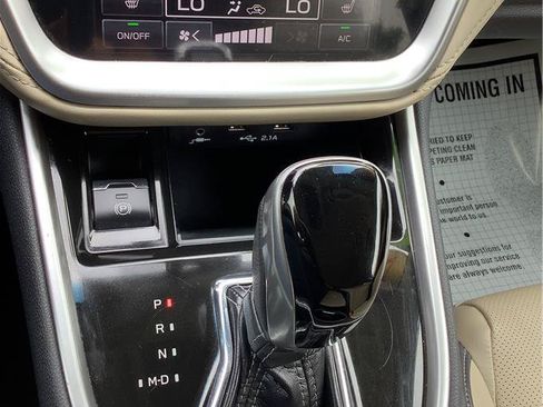 Used 2021 Subaru Outback Limited AWD/4WD image 18
