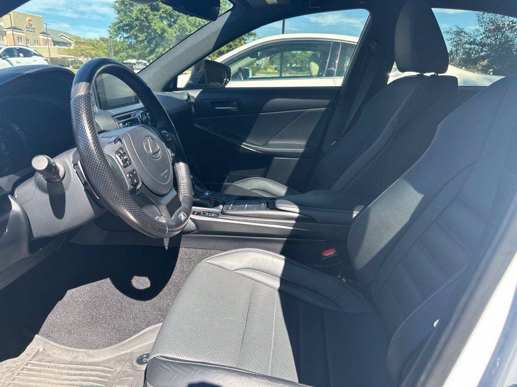 Used 2021 Lexus IS 350 F Sport w/ Dynamic Handling Package AWD/4WD image 4