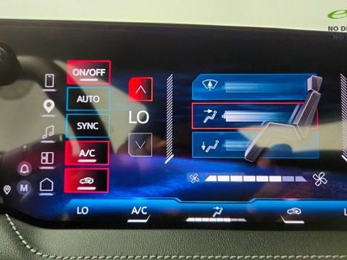 Used 2026 Chevrolet Corvette Stingray Coupe w/ 1LT RWD image 40