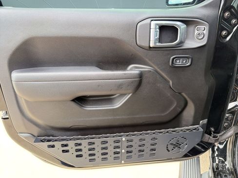 Used 2024 Jeep Wrangler Willys image 21