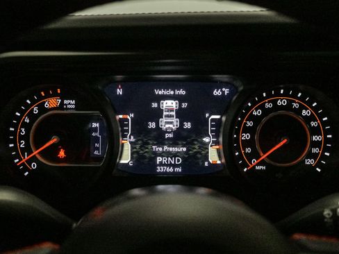 Used 2024 Jeep Wrangler Unlimited Rubicon image 37