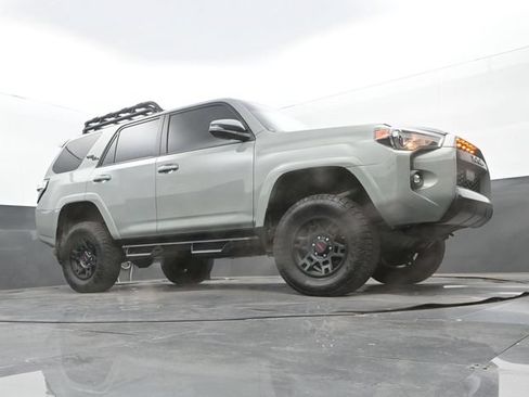 Used 2023 Toyota 4Runner TRD Off-Road Premium w/ Moonroof Package AWD/4WD image 9