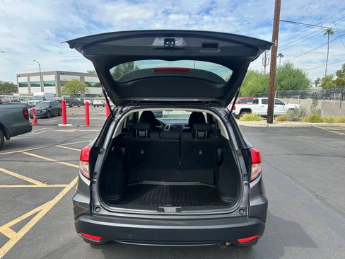 Used 2018 Honda HR-V EX image 22
