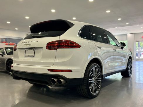 Used 2017 Porsche Cayenne S Platinum w/ Premium Package Plus (Pjy) AWD/4WD image 7