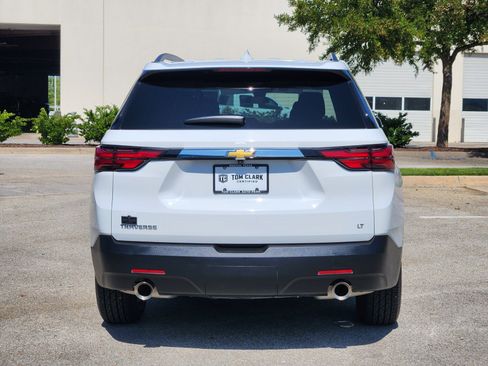 Used 2023 Chevrolet Traverse LT FWD image 32