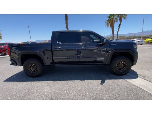 Used 2023 GMC Sierra 1500 Elevation w/ Elevation Premium Package AWD/4WD image 9