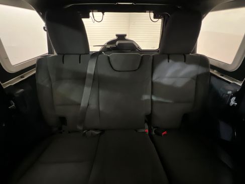 Used 2022 Jeep Wrangler Unlimited Sport AWD/4WD image 25